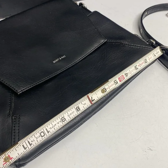 Matt & Nat Black Minka Vegan Hobo Bag Dwell Crossbody Bag - Picture 16 of 17